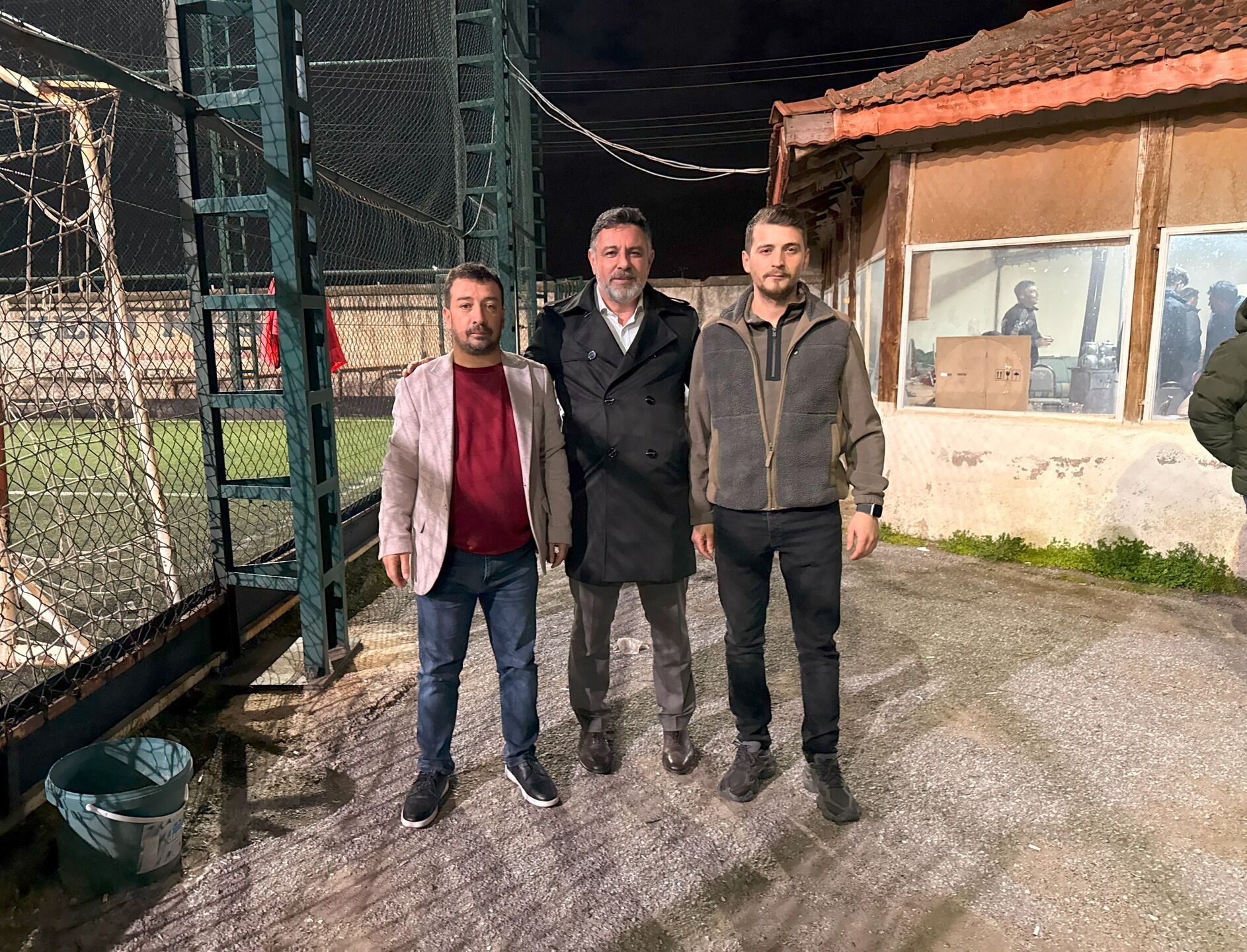 Yerköy'de Ak Gençler Sahanın Tozunu Attırıyor1