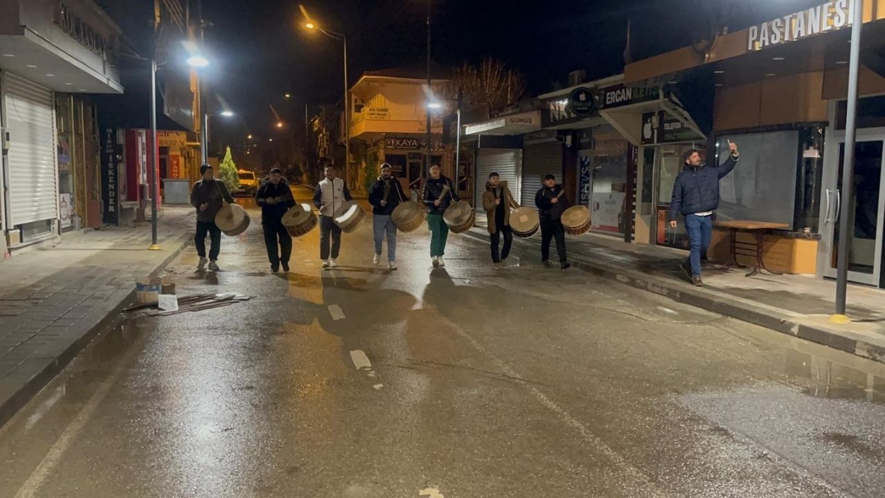 Yerköy’de Asırlık Sahur Geleneği Yozgat’ta Ramazan Davulcuları İş Başında (1)