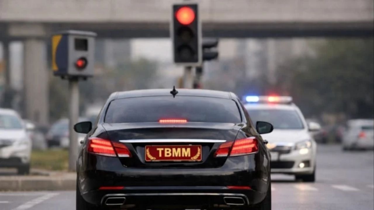 Yozgat İl Başkanı Ömer Aydoğmuş’tan Eski Vekillere Cezai Muafiyet Tepkisi (1)