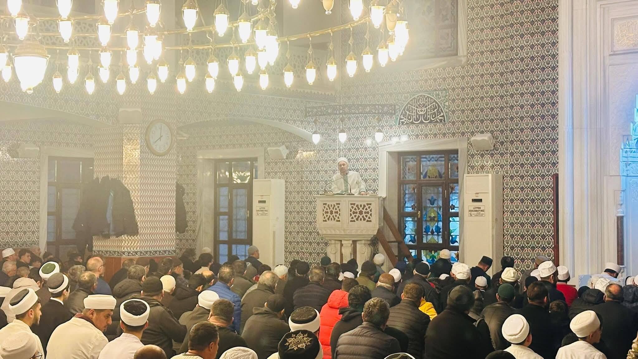 Yozgat Sorgun'da Gençlerle Teravih Buluşması1