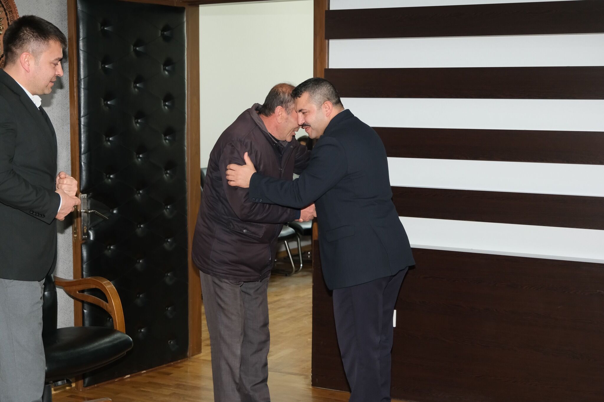 Yozgat'ın O İlçesinde Başkan Bayramı Makamında Halkla Kutladı