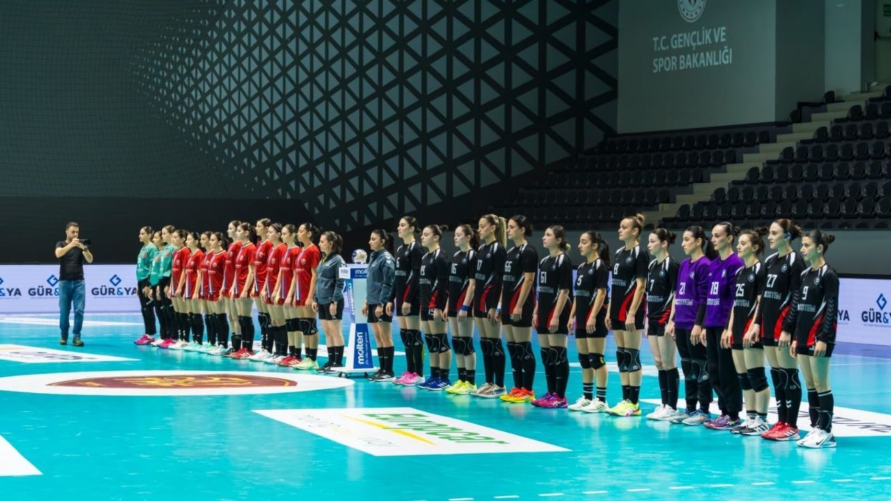 Yozgat’ın Sultanları Dörtlü Finallerde Üçte Üç Yaptı (4)