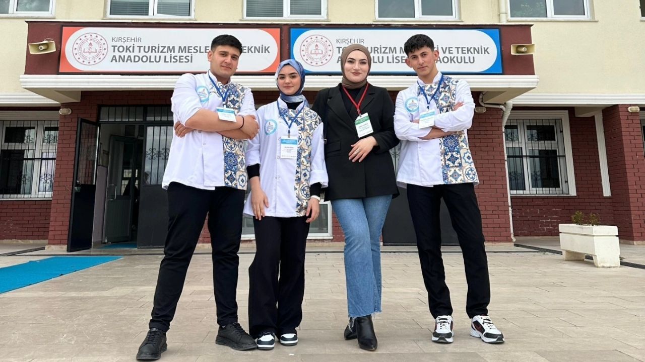 Yozgatlı Öğrenciler 26 Ekip Arasından Sıyrıldı Madalya Şehre Geldi (2)