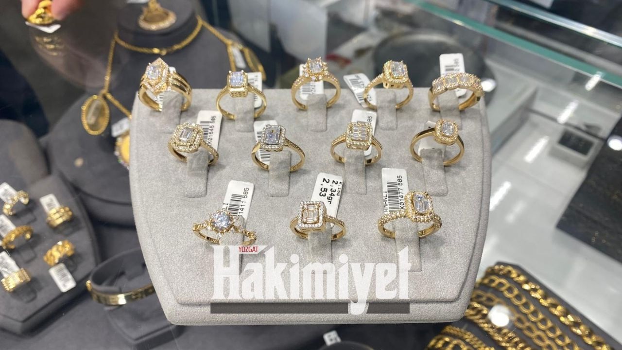 Yozgat'ta Altın Piyasası Dalgalı Seyirde, Esnaf Opsiyonlu Çalışıyor1