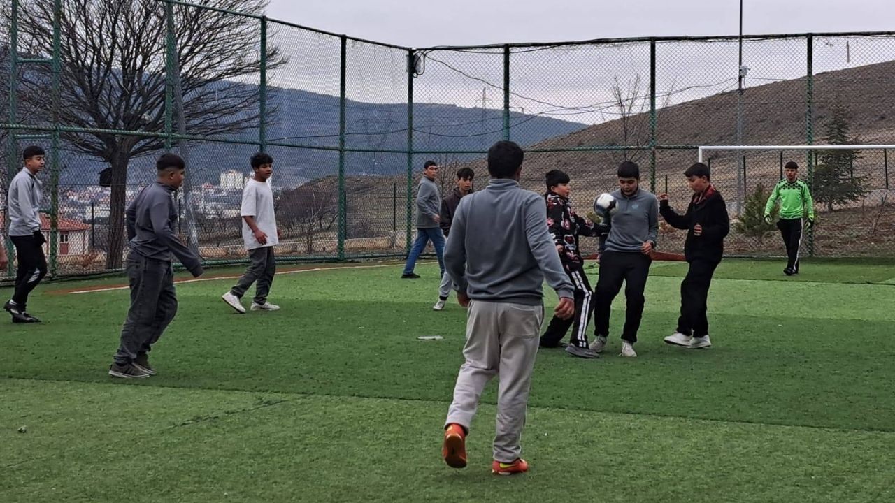 Yozgat’ta Anlamlı Futbol Maçı Sevgi Ve Dayanışma Kazandı (2)