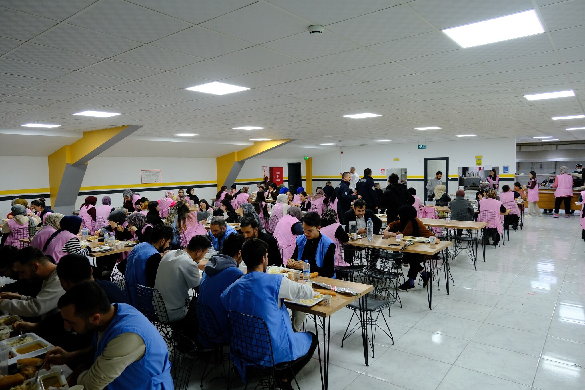 Yozgat'ta Başkan Emekçilerle Aynı Sofraya Oturdu