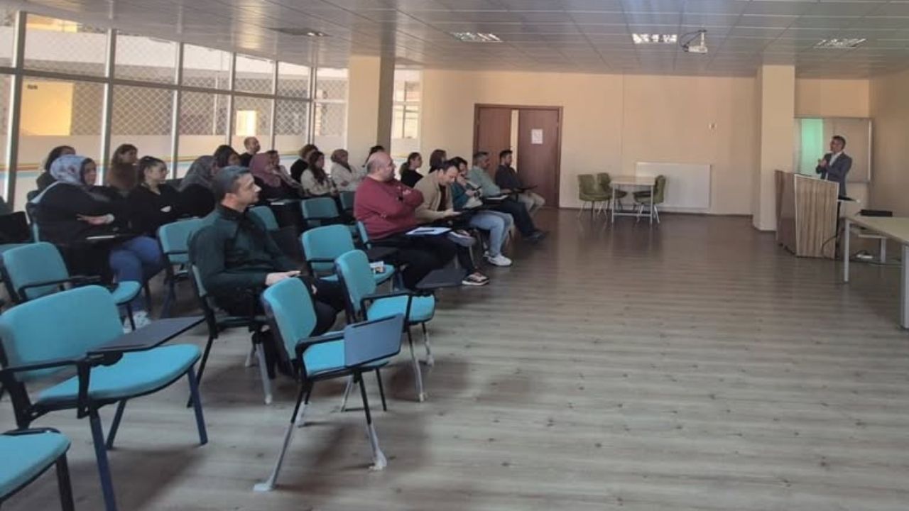 Yozgat’ta Eğitimde Kalite Adımı Zi̇dek Programı İle Fakülte Personeli Buluştu (1)