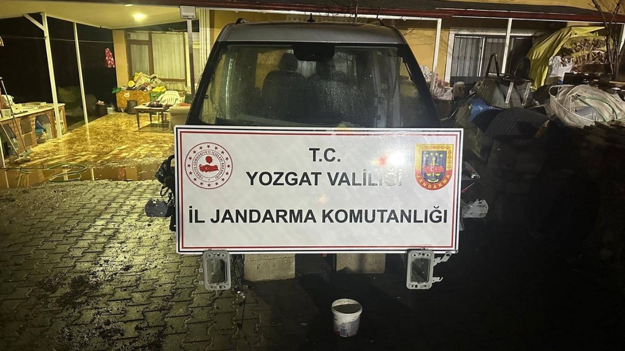 Yozgat’ta Eş Zamanlı Operasyon Çalıntı Araç Ticareti Deşifre Edildi (2)