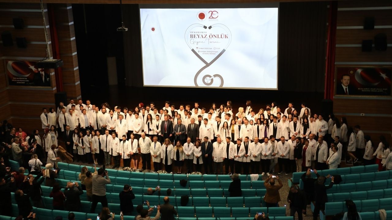 Yozgat'ta Heyecan Dolu An 136 Genç Hekim Yola Çıktı (7)