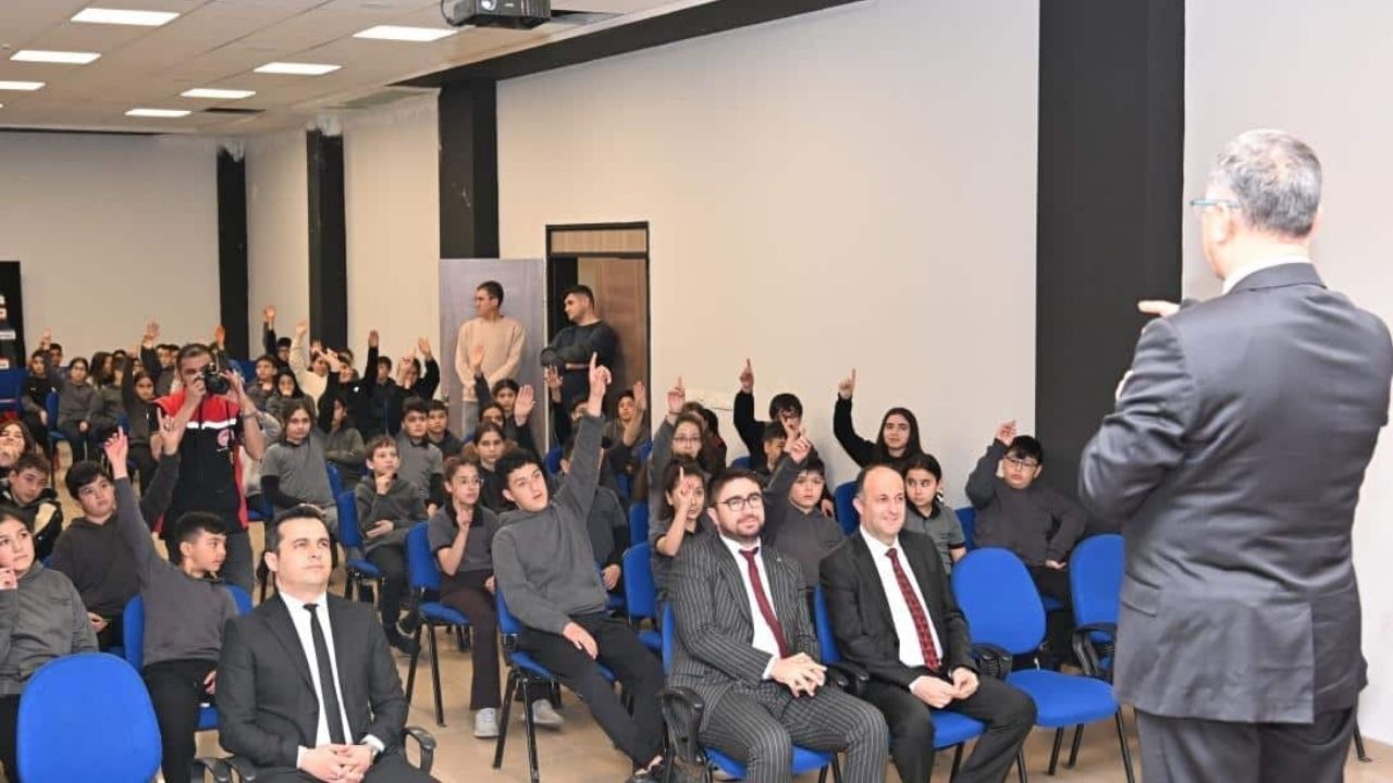 Yozgat’ta İl Müdürlüklerinden Ortak Adım Sürdürülebilir Su Verimliliği Eğitimi Verildi (4)
