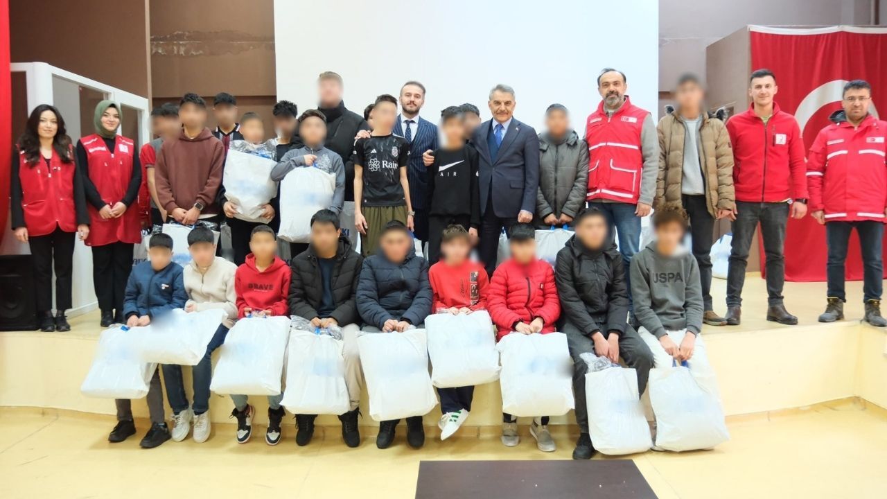 Yozgat’ta İyilik Hareketi Kızılay Gönüllere Umut Dağıtıyor.