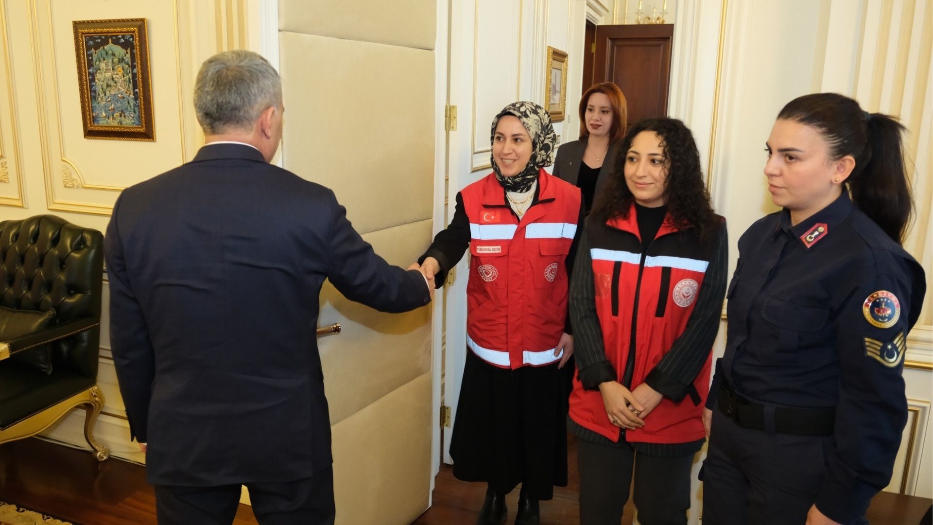 Yozgat’ta Kadınların Fedakarlığını Makamda Kutlandı Ve Teşekkür Edildi1