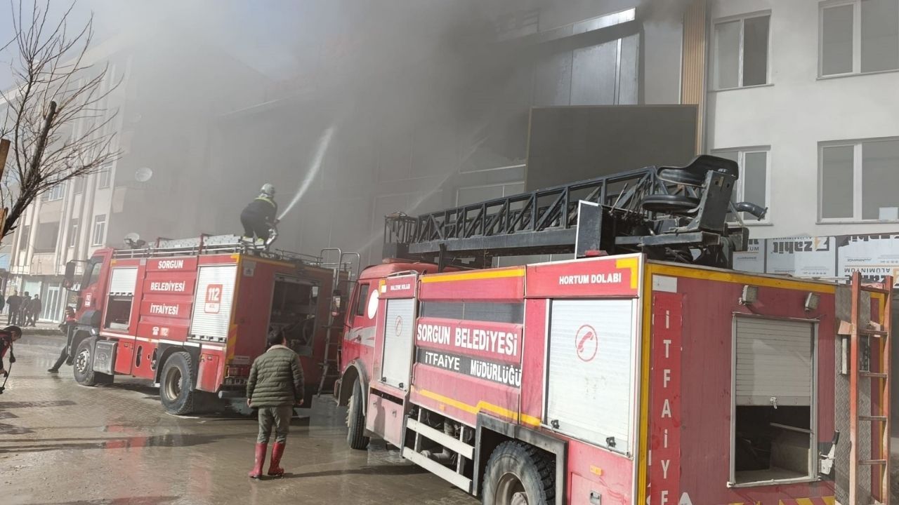 Yozgat’ta Korkutan Yangın Ekipler Zamanla Yarıştı (2)