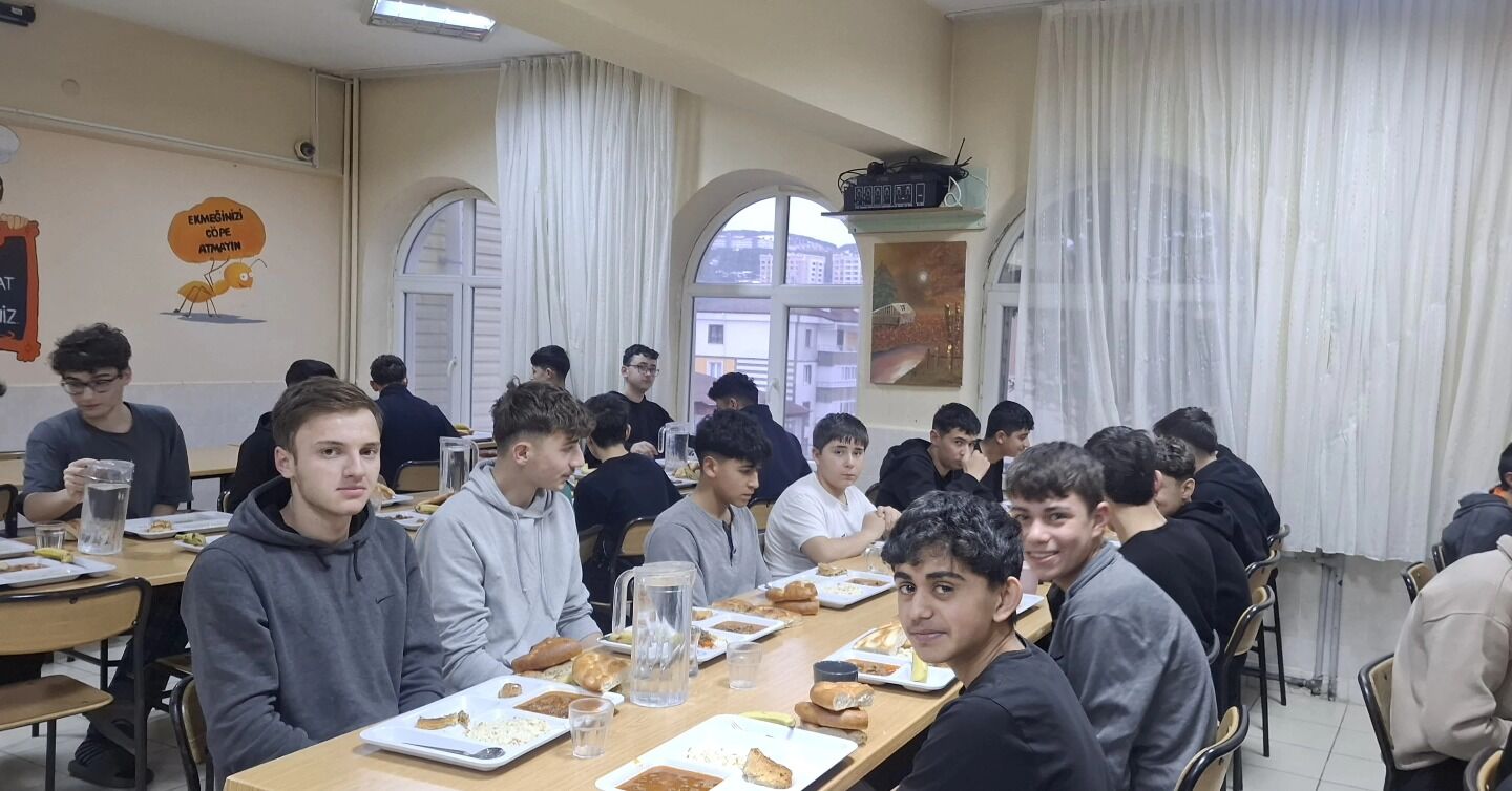 Yozgat'ta Öğrenci Yurtlarında İftar Programları Devam Ediyor1