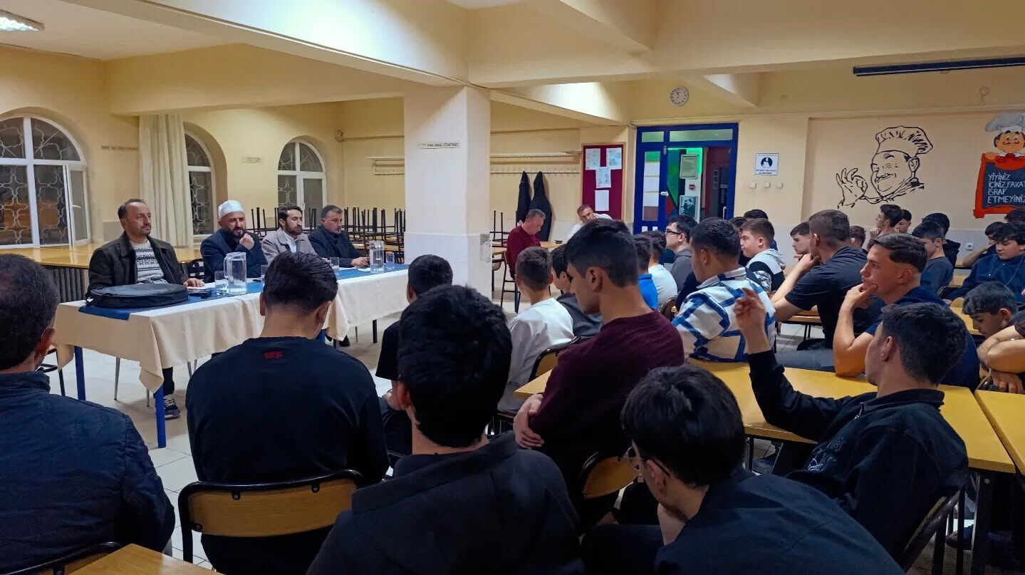 Yozgat'ta Pansiyonlarda Akşam Sohbetleri Devam Ediyor1-1