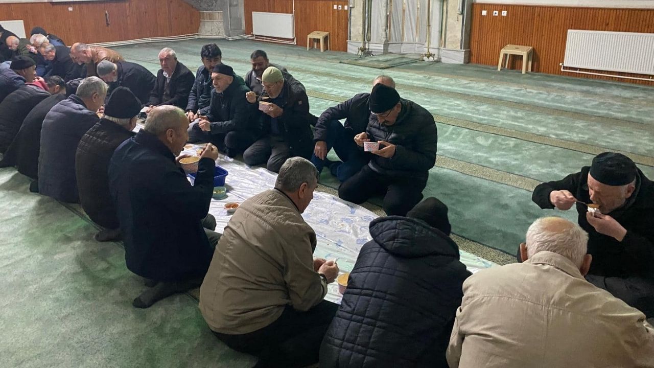 Yozgat’ta Sabah Namazı Buluşmaları Yoğun Katılımla Devam Ediyor