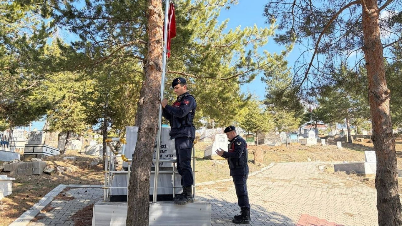 Yozgat’ta Şehit Mezarlarına Bayram Öncesi Özel Dokunuş (1)