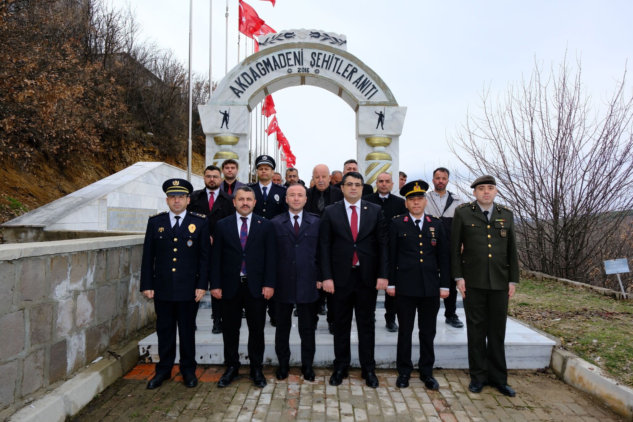 Yozgat'ta Şehitler Mezarlarının Başında Anıldı