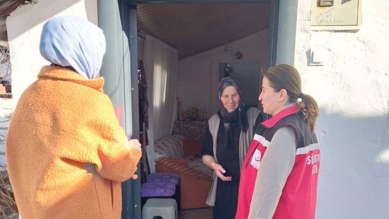 Yozgat’ta Yaşlılar Haftası’nda Anlamlı Ziyaret Gönül Bağları Güçleniyor (3)