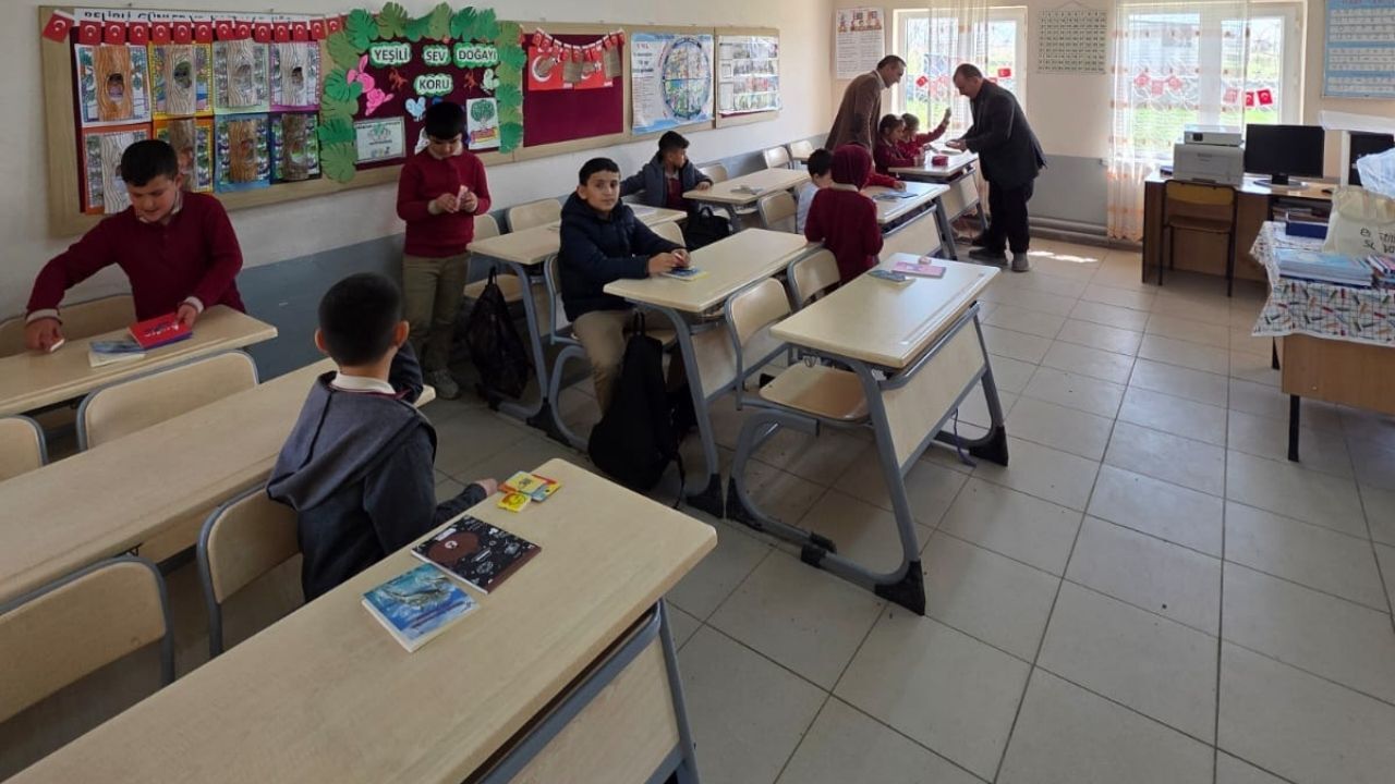 Yozgat’tan Çorum Köylerine Bilim Rüzgarı Öğrencilerle İlham Dolu Buluşma (2)