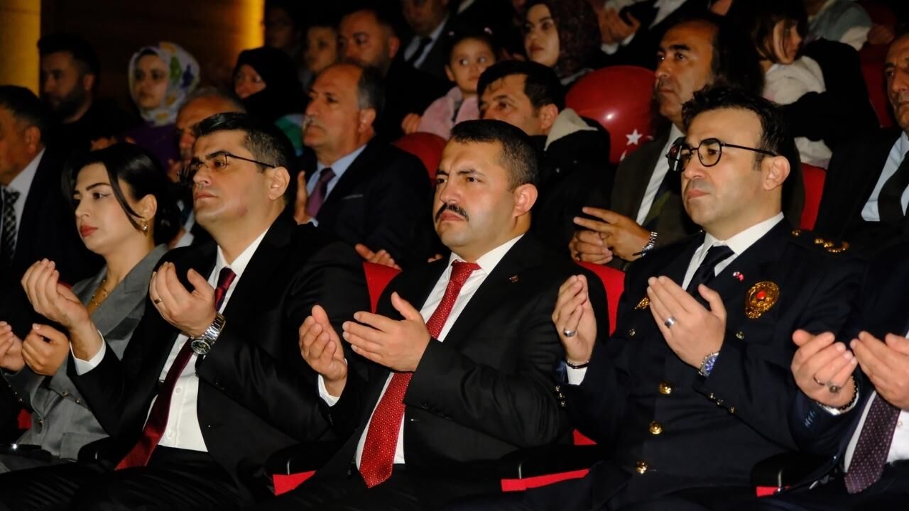 Akdağmadeni’nde 23 Nisan Kutlamasına Hüzün Hakim Oldu (3)