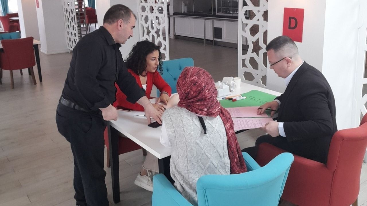 Amasya’da Akademisyenlere Özel Eğitim Bozok Üniversitesi’nden Eğitmen Katkısı (4)