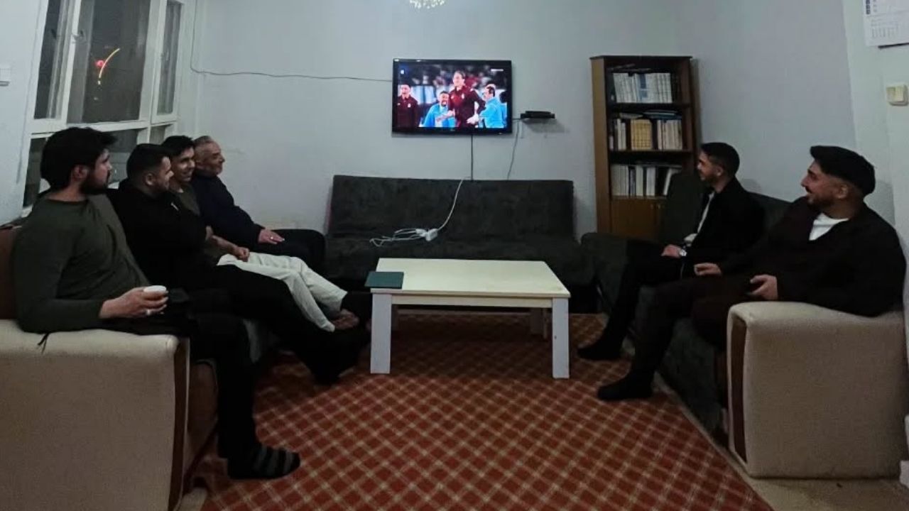 Aöf Öğrencisi Hocalar Yozgat’ta Destek Buldu Sınav Öncesi Keyifli Mola (2)