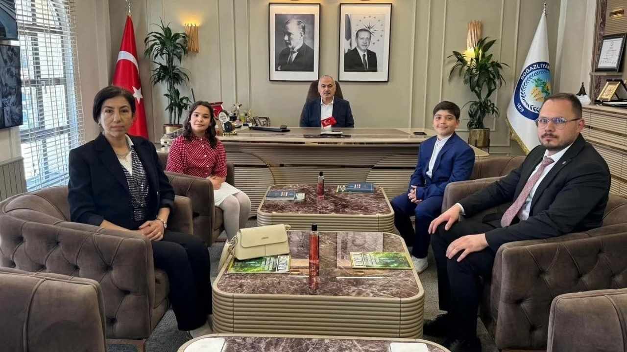 Boğazlıyan’da 23 Nisan Coşkusu Geleceğin Başkanları Makamı Devraldı (2)