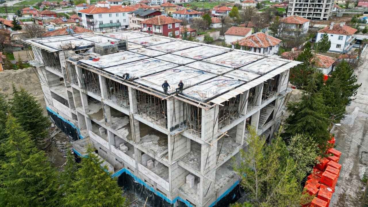 Boğazlıyan’da Dev Eğitim Hamlesi Yeni Okul Binası Görenleri Şaşırtıyor (5)