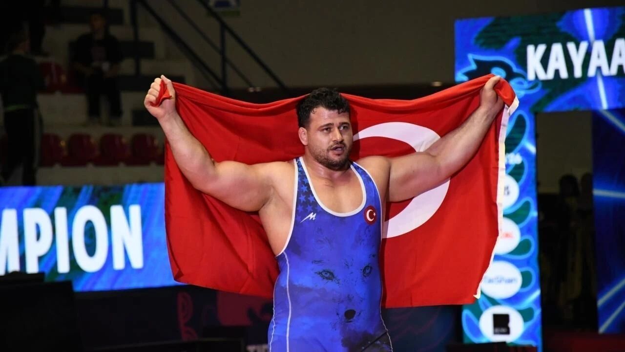 Chp'den Yozgatlı Milli Güreşçiye Tebrik ‘Gurur Kaynağı’ (1)