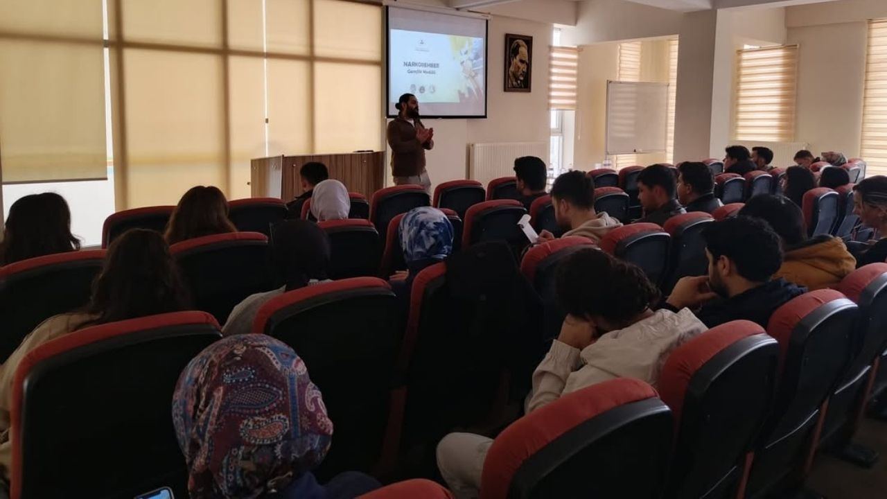 Dikkat Çeken Eğitim Yozgat’ta Uyuşturucuyla Mücadelede Sahadan Çarpıcı Gösteri (1)