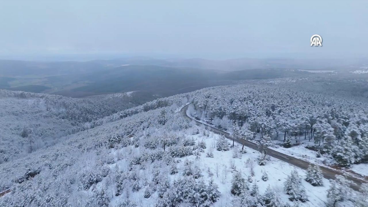 Görenler Gözlerine İnanamadı! Yozgat’ta Nisan Karı Dron Görüntülendi (4)