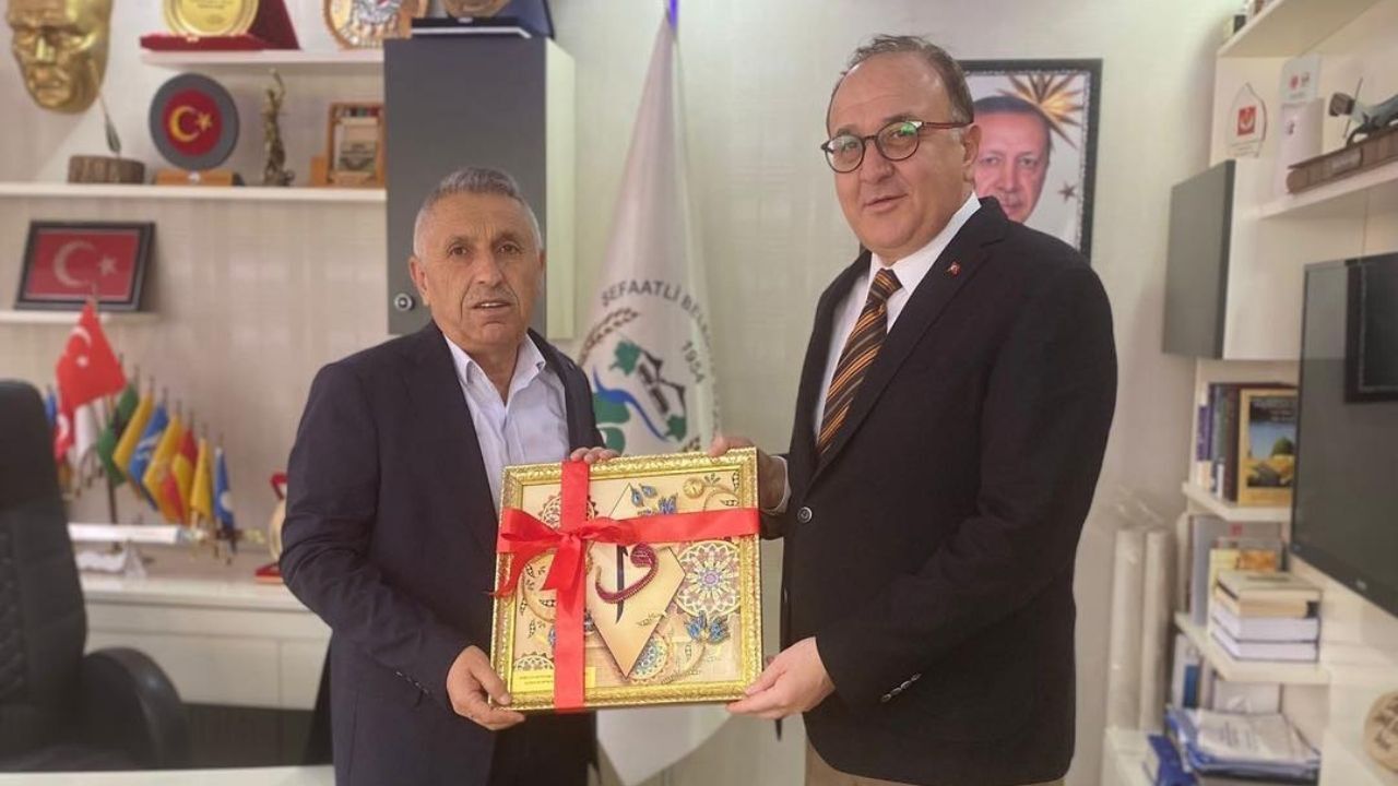 İl Müdürü Sahaya İndi! Şefaatli’de Sporun Geleceği Görüşüldü (1)