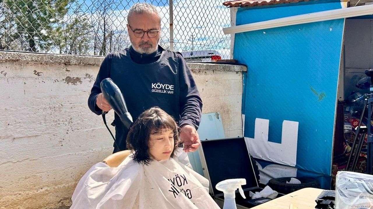 İlk Yozgat’tan Başladı Köy Köy Gezip Çocukların Yüzünü Güldürüyor (1)