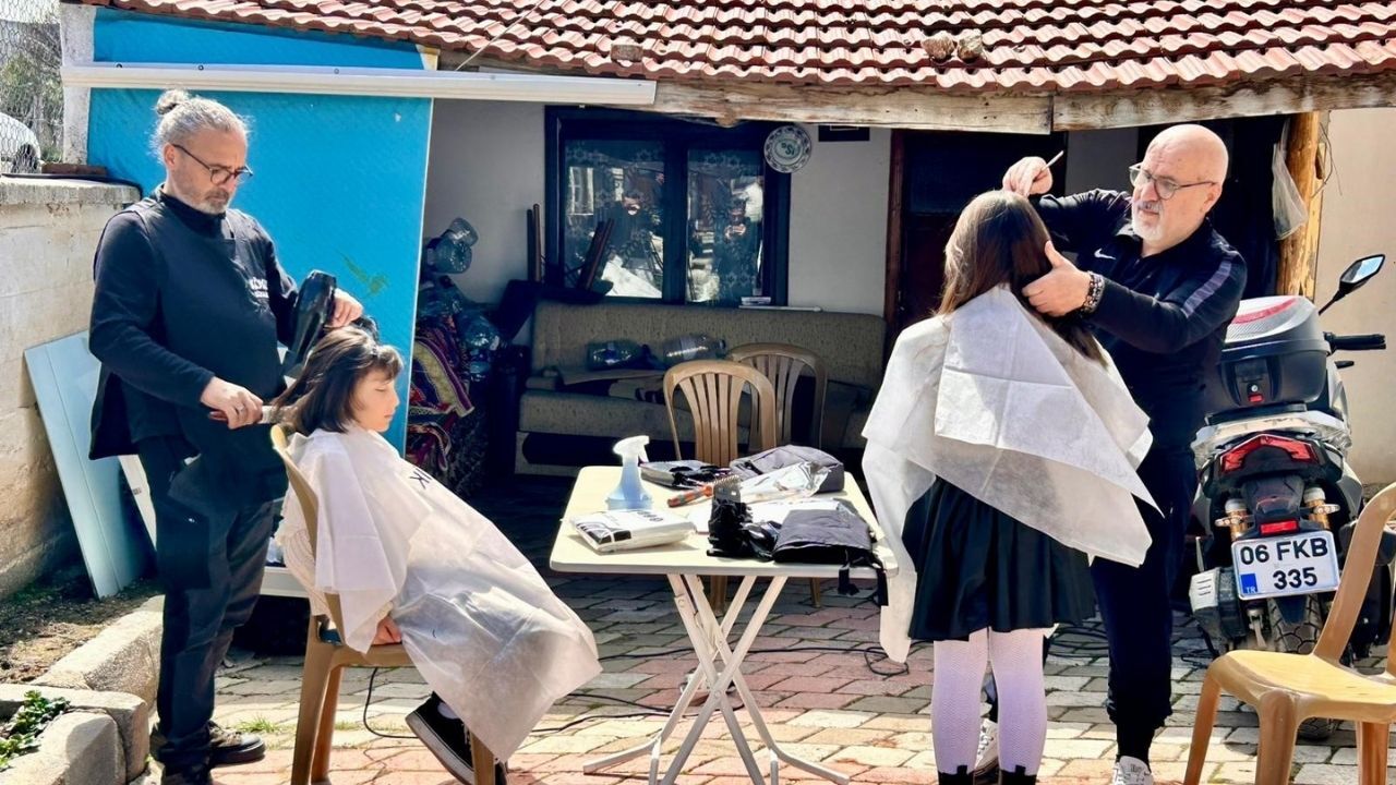 İlk Yozgat’tan Başladı Köy Köy Gezip Çocukların Yüzünü Güldürüyor (3)