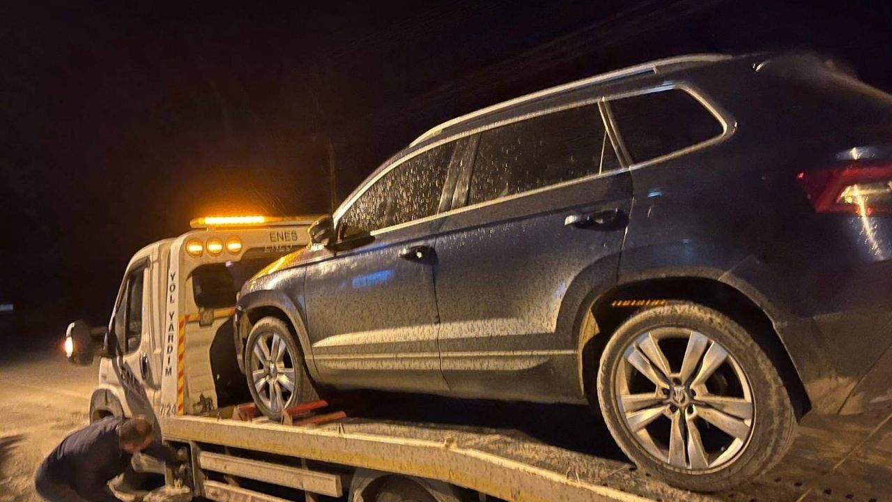 Jandarma Devriyesinde Şok Hacizli Araç Ele Geçirildi (1)