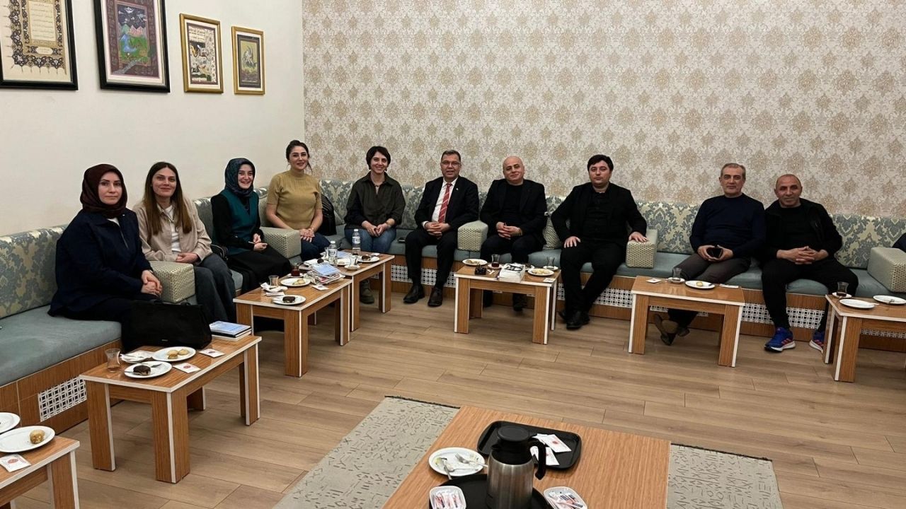 Kitaplar Konuşuldu, Fikirler Paylaşıldı Yozgat’ta Anne Okuma Grubu Hayata Geçti (2)