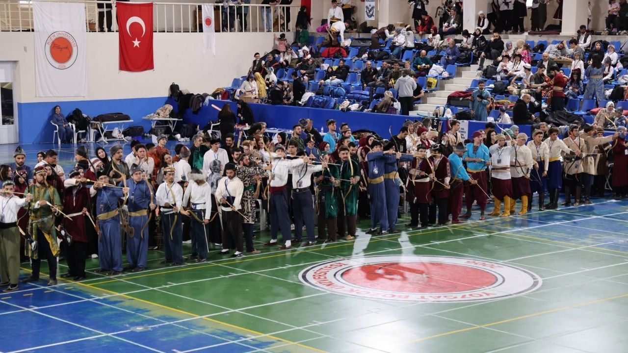 Malazgirt’ten Cumhuriyet’e Yozgat’ta Okçuluk Heyecanı Üniversiteyi Sardı (1)