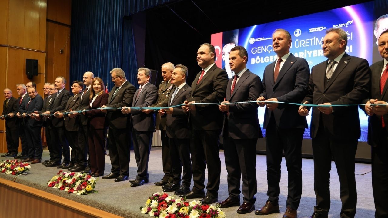 Samsun’da Yozgat Rüzgarı Kariyer Fuarında Önemli Gelişmeler Yaşandı (4)