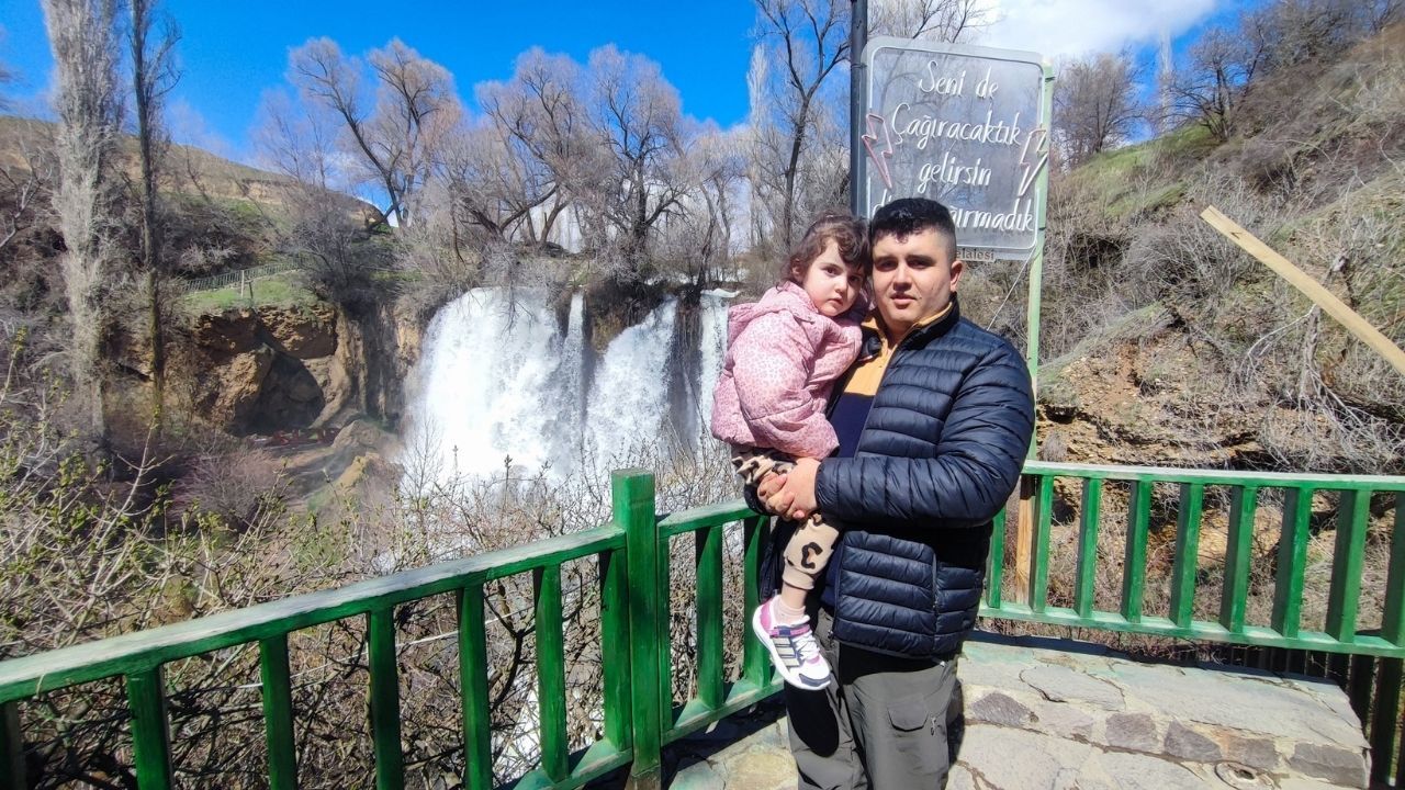 Sızır Şelalesi’nde Bahar Manzarası Ziyaretçileri Büyüledi (2)
