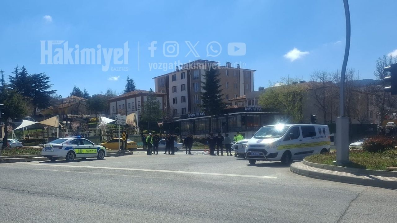 Son Daki̇ka! Yozgat’ta Terminal Kavşağı’nda Trafik Kazası 1 Kişi Hayatını Kaybetti (1)