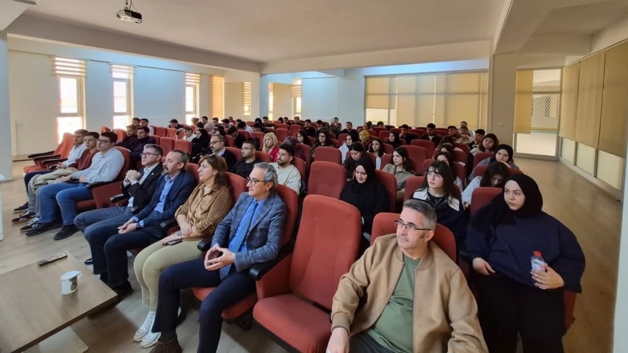 Türkiye Tarımının Geleceğine Dikkat Çeken Uyarılar Yozgat'ta Konuşuldu (2)