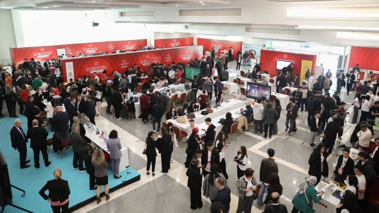 Ulusal Zirvede Yozgat İmzası Bi̇lsem Öğrencileri Gururlandırdı (1)