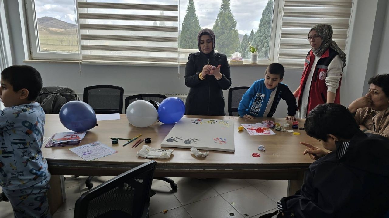 Yerköy'de Otizm Farkındalık Günü'nde Anlamlı Etkinlik (3)