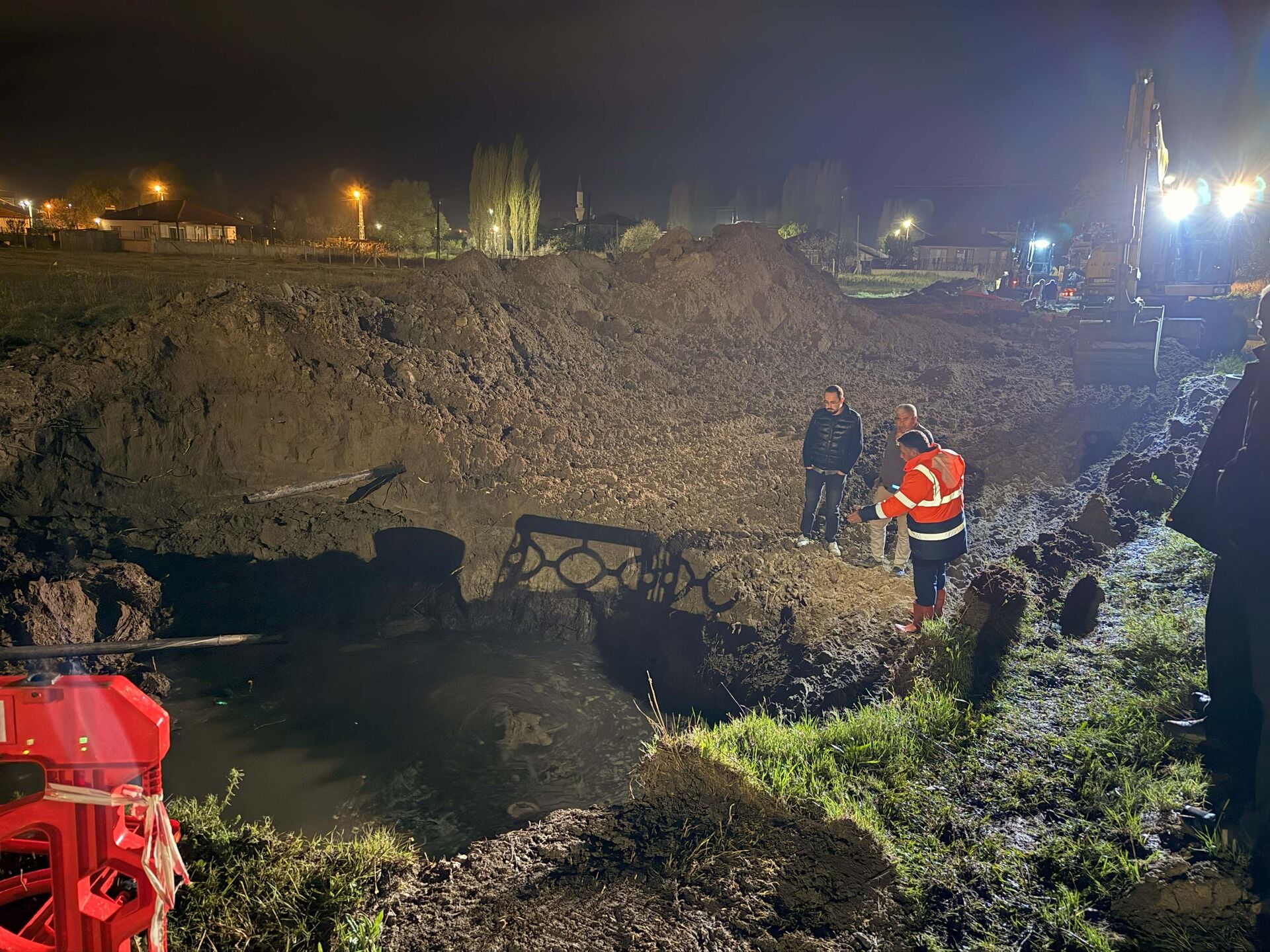 Yerköy'de Su Kesintisi Ne Zaman Bitecek Başkan Sahaya İndi1