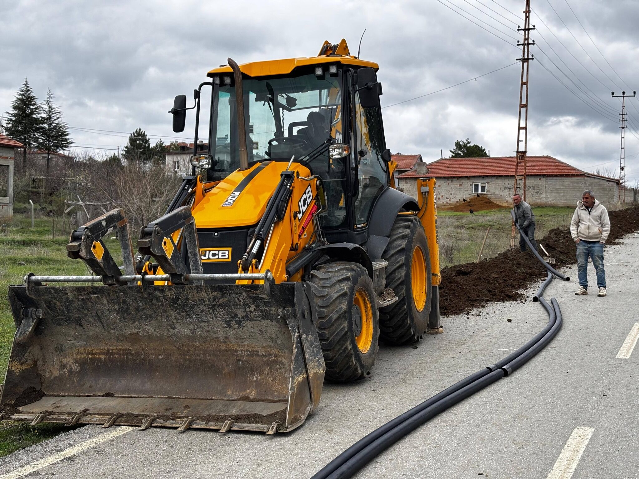 Yozgat Araplı'da Fiber Altyapı Ve Güvenlik Kamerası Çalışmaları Başladı