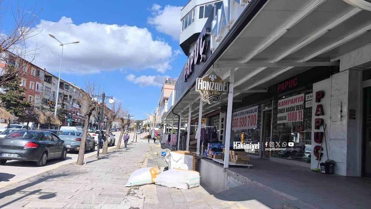 Yozgat Esnafı Yeni Sezon İçin Kolları Sıvadı Vitrinler Ve Raflar Yenileniyor (1)