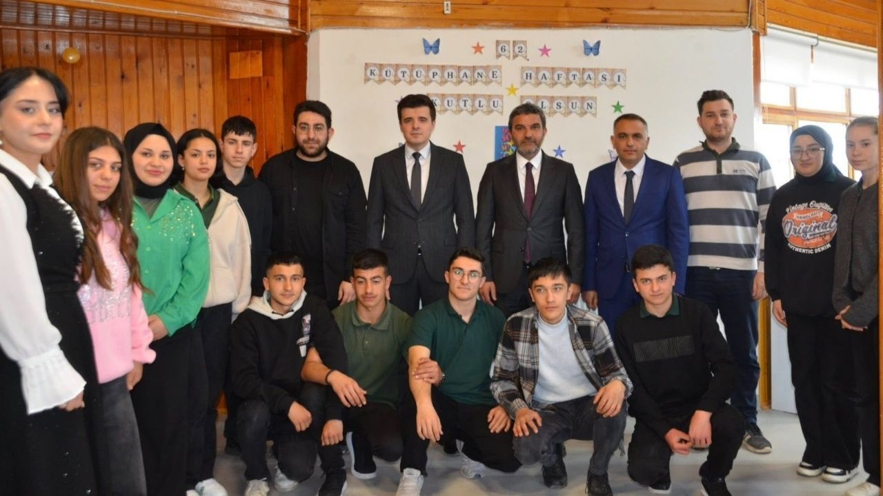 Yozgat İlçe Kütüphanesi Kapılarını Açtı Kitap Okuma Sevdalıları Buluştu (2)