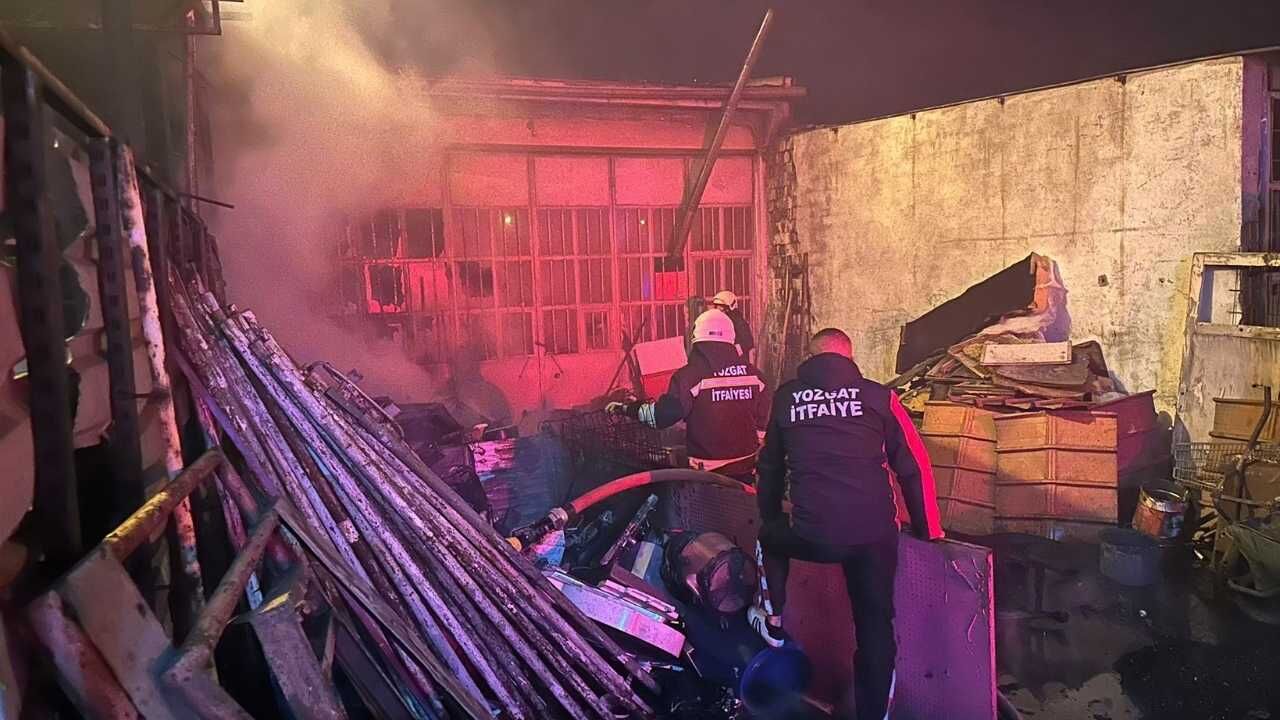 Yozgat Sanayisinde Panik Alevler Kısa Sürede Yükseldi (4)