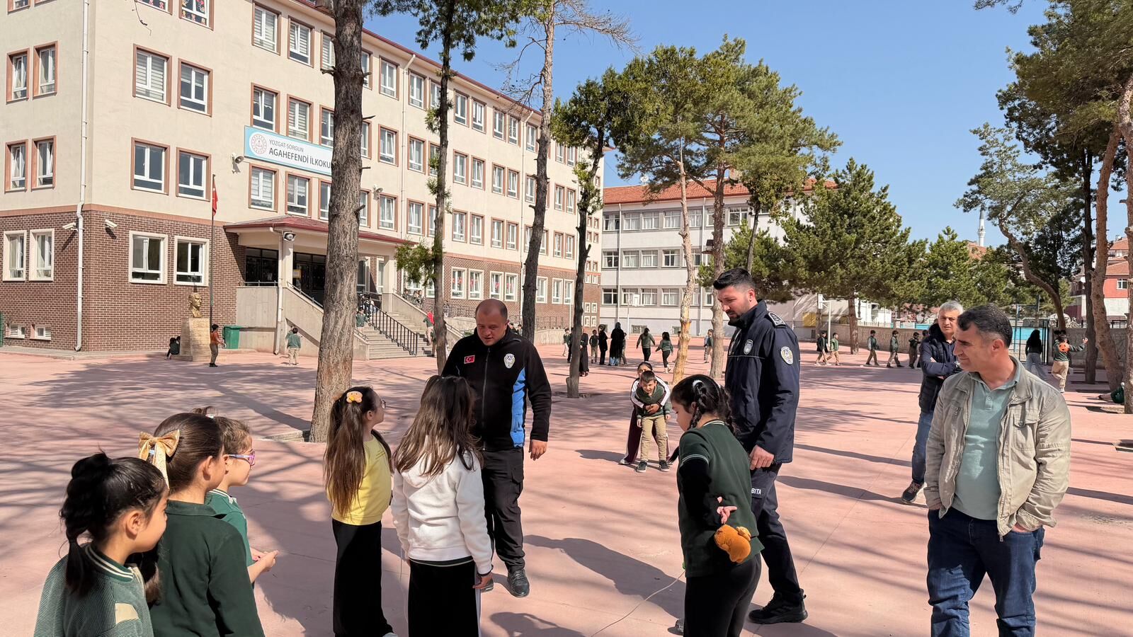 Yozgat Sorgun'da Zabıtalar Okullarda Görevlendirildi2